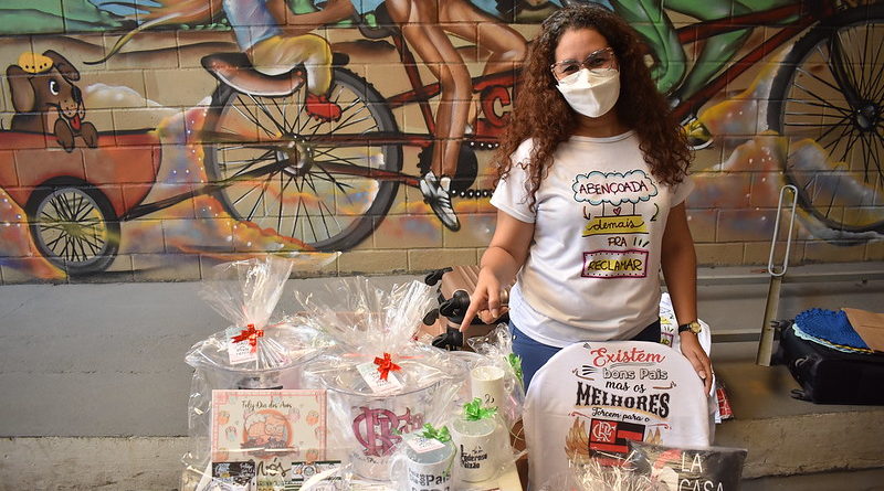 Prefeitura de Manaus realiza Feira de Artesanato Itinerante na Semed