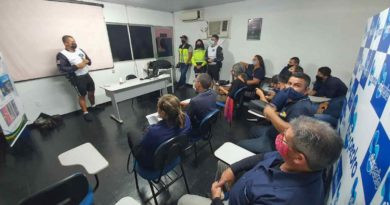 A palestra foi liderada pelo comandante do Ciclopatrulha, capitão PM Roberto Vieira