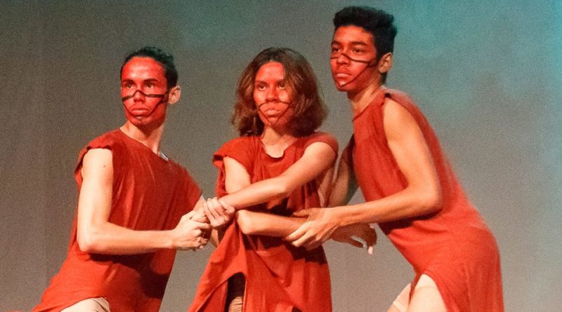'Arte Sem Fronteiras' promove evento para divulgar as coreografias que serão apresentadas no Festival de Dança de Joinville