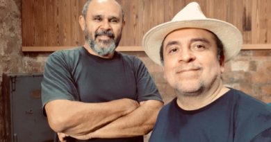 Arnoldo Santos e Herman Marinho estreiam programa de toadas e podcast no Casarão dos Inocentes