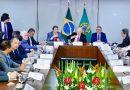 Senador Omar Aziz participa de reunião estratégica com Lula sobre a Reforma Tributária
