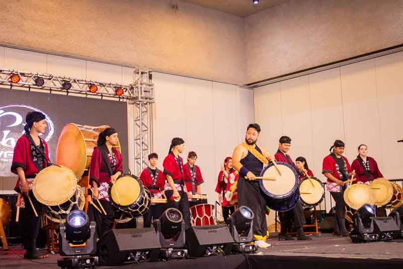 O último fim de semana de setembro traz uma agenda cultural diversa em Manaus. Shows de humor, festival da cultura japonesa e exposições marcam a programação entre 26 e 28 de setembro.