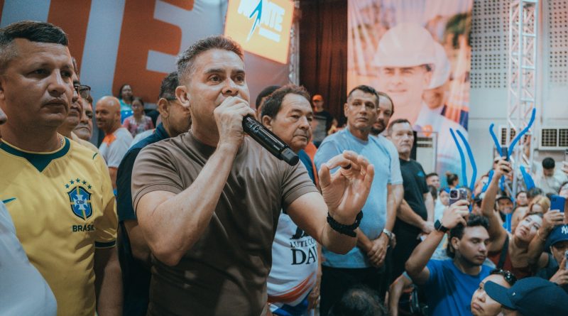 PDT lota arena com mais de 3 mil pessoas e fortalece projeto de David Almeida para 2026