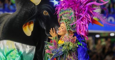 Caprichoso transforma a floresta em protagonista e reforça defesa da Amazônia na segunda noite