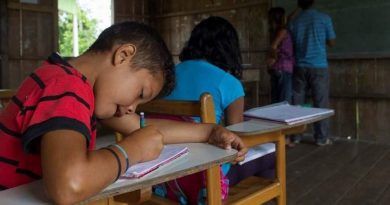 TCE-AM mobiliza gestores contra abandono escolar TCE-AM mobiliza gestores contra abandono escolar