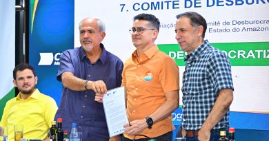 David assina compromisso com lojistas e propõe menos burocracia David assina compromisso com lojistas e propõe menos burocracia