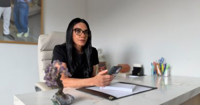 Shádia encerra campanha reforçando compromisso de zerar fila do Sisreg Shádia encerra campanha reforçando compromisso de zerar fila do Sisreg