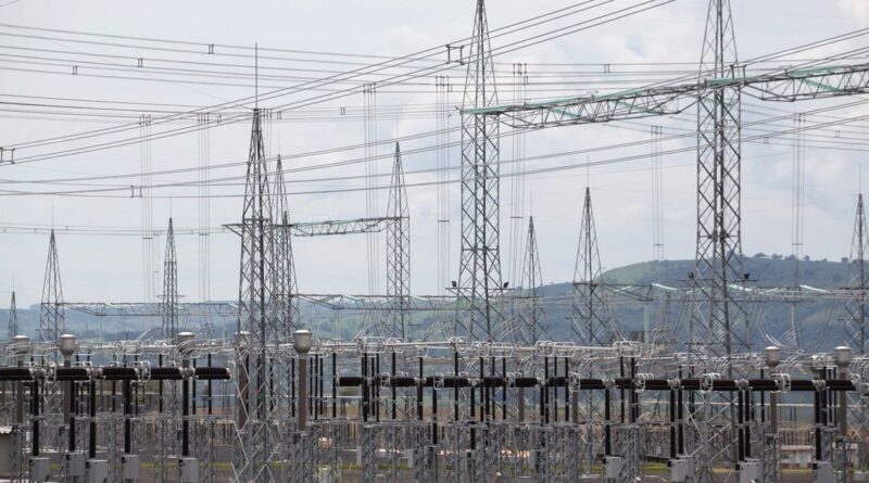Ibiraci (MG) - O ministro Moreira Franco participa da inauguração da linha de transmissão de energia que liga a Hidrelétrica de Belo Monte ao Sudeste do País. A construção do linhão é parte do Agora, é Avançar Parcerias (Beth Santos